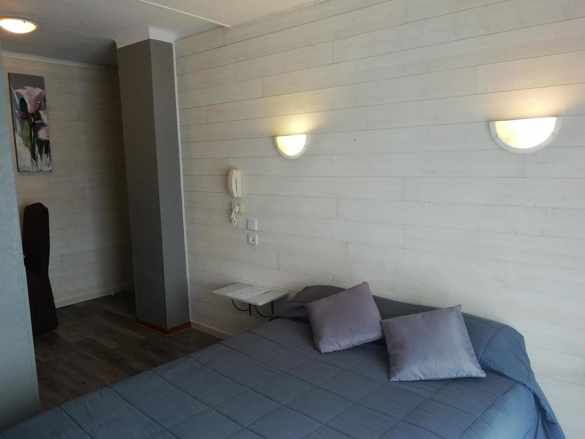 Hotel L'Oustalet Font-Romeu-Odeillo-Via Eksteriør bilde