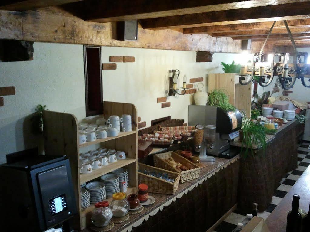 Hotel L'Oustalet Font-Romeu-Odeillo-Via Eksteriør bilde