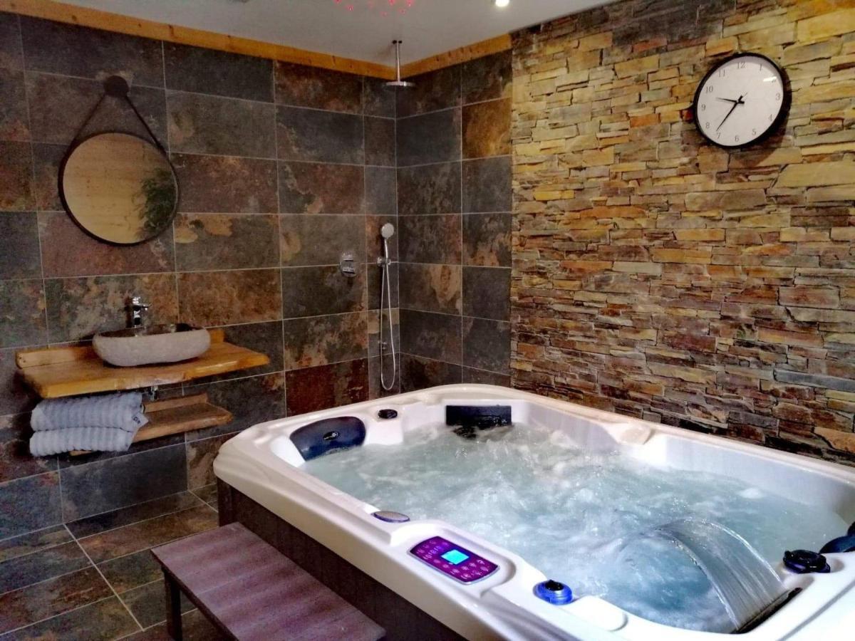 Hotel L'Oustalet Font-Romeu-Odeillo-Via Eksteriør bilde